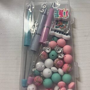 Colorful Bead and Tool Set